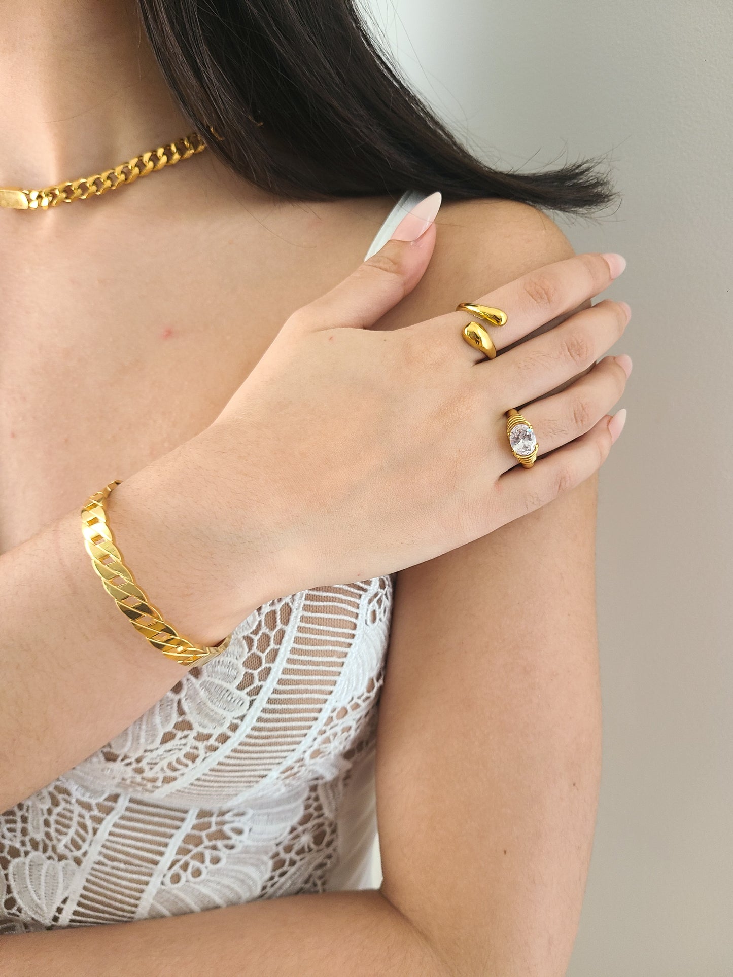 Aida Chain Bangle